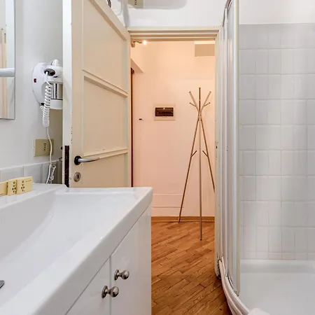Maria Novella - Sweet Dreams In Apartment Florence